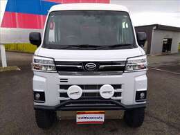 車輌販売・保険・整備・保証・板金塗装・車検・ロードサービスと車のことならフェニックスにお任せ下さい！いつでもあなたをサポート致します！