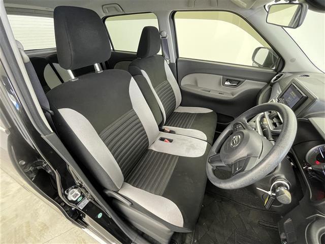 【4人乗り】座り心地が良いシートなので長時間の運転でも快適にお過ごしいただけます。新品のフロアマットのご注文も可能です。掲載箇所以外にご希望の写真がございましたらお気軽にお問い合わせ下さい。