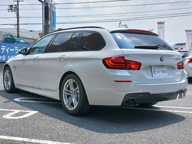 厳選されたBMW中古車が60台ほど展示されております。営業時間は10：00から18：00で年中無休（GW・お盆・年末年始を除く）で営業しております。