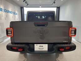 全国のジープ正規ディーラーでご使用いただける認定中古車保証が付きます。メンテナンス等、お近くのジープ正規ディーラーにて行うことができますので安心してお乗りいただけます。