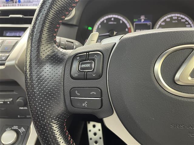 【運転席操作部】快適なドライブを楽しむための機能が装備されています！運転席から触れるので、使いやすいです！除菌プランいれていただくと、さらに清潔で安心していただけます！
