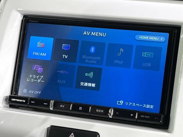 【ナビゲーション】目的地までしっかり案内してくれる使いやすいナビ。Bluetooth接続すればお持ちのスマホやMP3プレイヤーの音楽を再生可能！毎日の運転がさらに楽しくなります！！