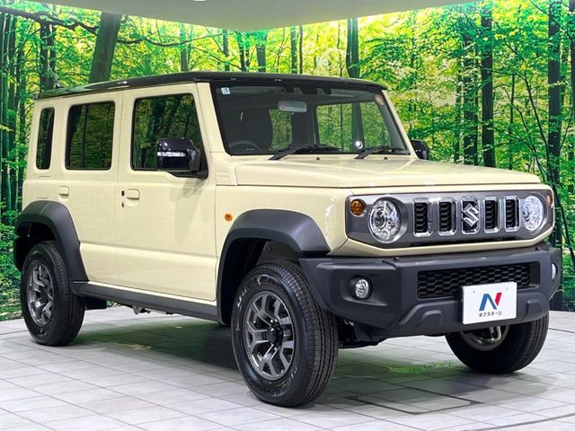 大好評のボディコーティング「弾スプラッシュコート」もご納車までに施工可能。通常のガラスコートと異なる、耐久年数6年の無機質ガラスコーティングが、ボディをキレイな状態に保ってくれます。