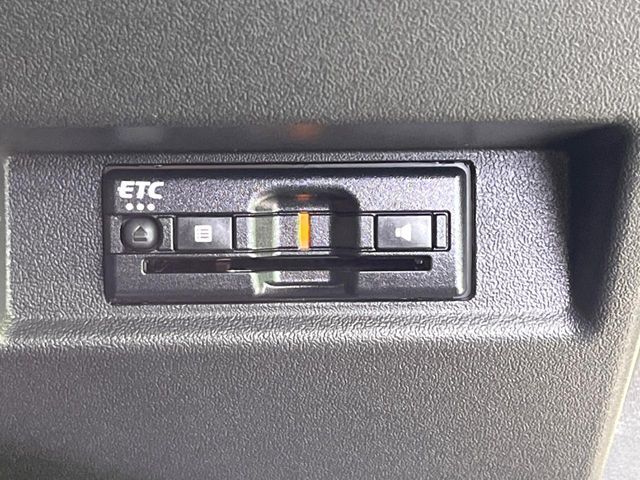 【ETC】高速道路の料金所をストレスなく通過！話題のスポットやサービスエリアに多い「スマートIC」利用時は必須のアイテムです。当店でセットアップを実施、ご納車当日からすぐにご利用いただけます！