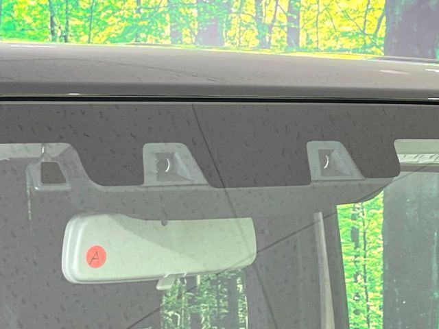 【スズキ　セーフティサポート】走行中に前方の車両等を認識し、衝突しそうな時は警報とブレーキで衝突回避と被害軽減をアシスト。より安全にドライブをお楽しみいただけます。