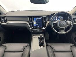 V60クロスカントリーB5入庫です！360°ビューカメラやパワーシートなど快適装備盛だくさん♪もちろんボルボが世界に誇る安全機能も多数装備されております。