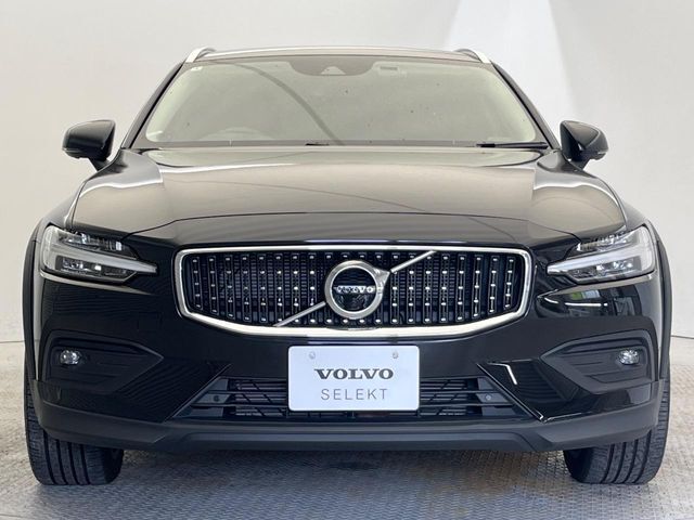 ボルボ認定中古車｜グループ総在庫台数は実に約250台以上！その品揃えと品質に驚くこと間違いなし！