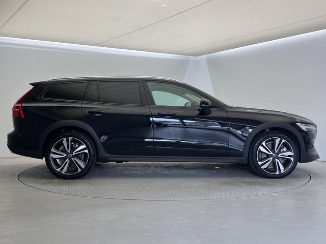 全国のVOLVOからお取り寄せが可能※！遠方の店舗に展示してあるクルマが気になる場合も、最寄りの店舗でご購入ただくことが可能です！是非私たちに要望をお聞かせください！※別途費用