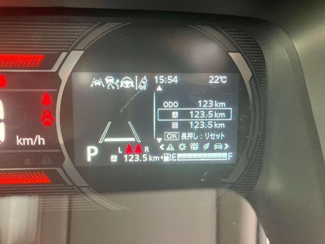 すっきりとしたインパネ