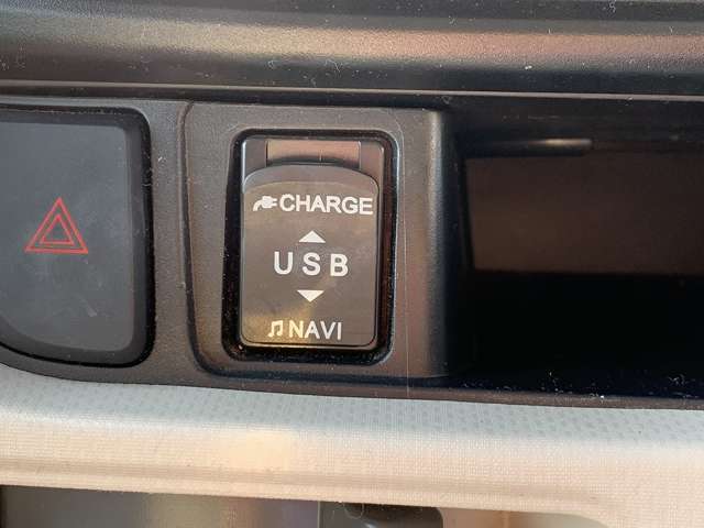 MC後期モデル☆純正ナビ☆フルセグTV☆バックカメラ☆Bluetooth☆ステアリモコン☆スマートアシスト3☆オートライト＆オートハイビーム☆ETC☆PWRモード☆走行3.9万K☆試乗予約受付中☆