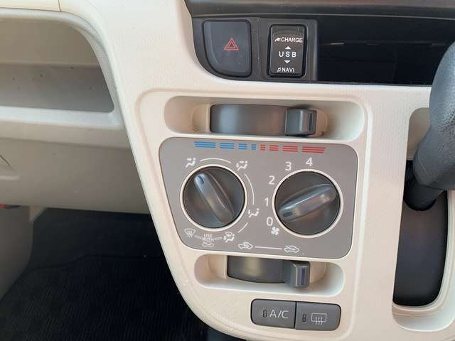 MC後期モデル☆純正ナビ☆フルセグTV☆バックカメラ☆Bluetooth☆ステアリモコン☆スマートアシスト3☆オートライト＆オートハイビーム☆ETC☆PWRモード☆走行3.9万K☆試乗予約受付中☆