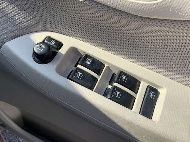 MC後期モデル☆純正ナビ☆フルセグTV☆バックカメラ☆Bluetooth☆ステアリモコン☆スマートアシスト3☆オートライト＆オートハイビーム☆ETC☆PWRモード☆走行3.9万K☆試乗予約受付中☆