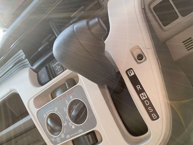 MC後期モデル☆純正ナビ☆フルセグTV☆バックカメラ☆Bluetooth☆ステアリモコン☆スマートアシスト3☆オートライト＆オートハイビーム☆ETC☆PWRモード☆走行3.9万K☆試乗予約受付中☆