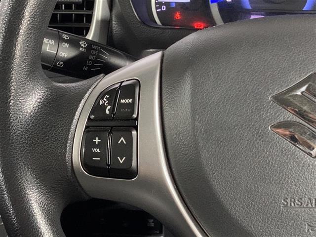 気になる車はすぐにお問い合わせください！画面右側の0066から始まる無料ダイヤルからお問い合わせ下さい！専門スタッフがお車のご質問にお答えいたします！