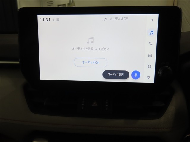 ＜コネクティッドナビ＞：ご利用には別途契約が必要になります。（無償利用期間は初度登録年月から5年間です）詳しくはスタッフまでお問合せください。