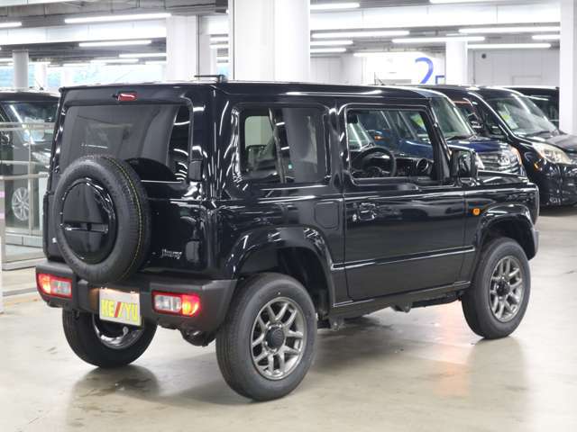 自社陸運局指定工場完備！国家資格車検検査員資格を持った整備士による整備。走行に関係のない所も不具合箇所があれば修理してお渡しいたします。