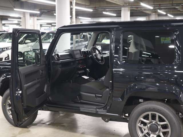 ご納車前のボディガラスコーティングも専門の業者が常駐しておりクオリティの高いコーティングを低価格にてご提供しております♪