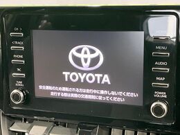 【ディスプレイオーディオ】お手持ちのスマートフォンとの連携で、ナビや音楽再生など各種アプリを使用可能。スマホに近い感覚でお使いいただけます♪