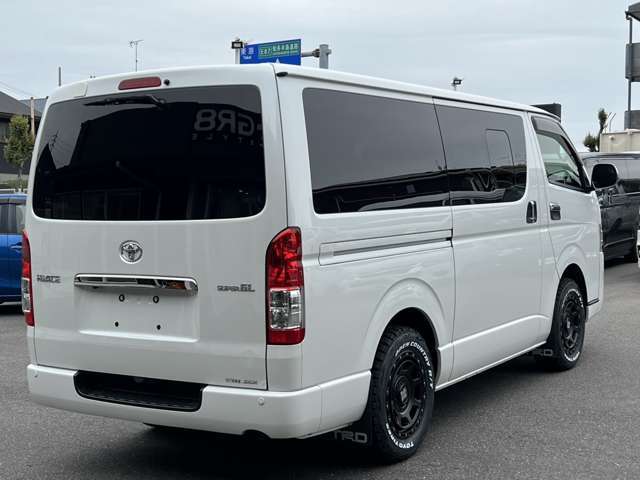 TRDフロントスポイラー/TRDマッドフラップ/XTREME-J16インチアルミホイール/純正地デジナビ/レザー調シートカバー/ドアポケットアームレスト/助手席エアバッグ/LEDヘッドライト