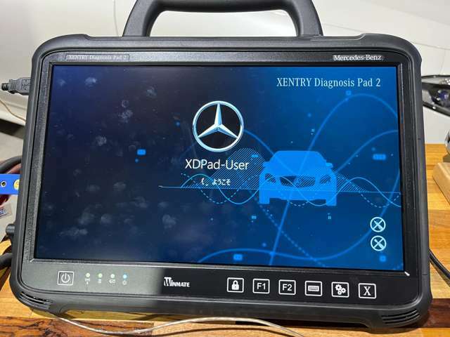 最新のメルセデス純正テスターエキセントリーを使用した納車前点検整備を行います。もちろん納車後の整備もお任せください。