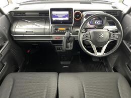 【インパネ全体】全方位で視界が広く、高い目線で運転もしやすいです！