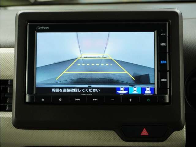 ◆バックカメラ◆リバースにするだけで映ります、後方の安全確認や、狭い駐車場での車庫入れ、雨の日や夜間など視界の悪い時に便利です！安全にバックする為には欠かせない装備です。