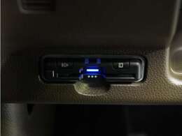 今や必需品の◆ETC車載器　装備車◆　有料道路を利用する際にスムースに通過でき、わずらわしい料金支払いから開放されます！