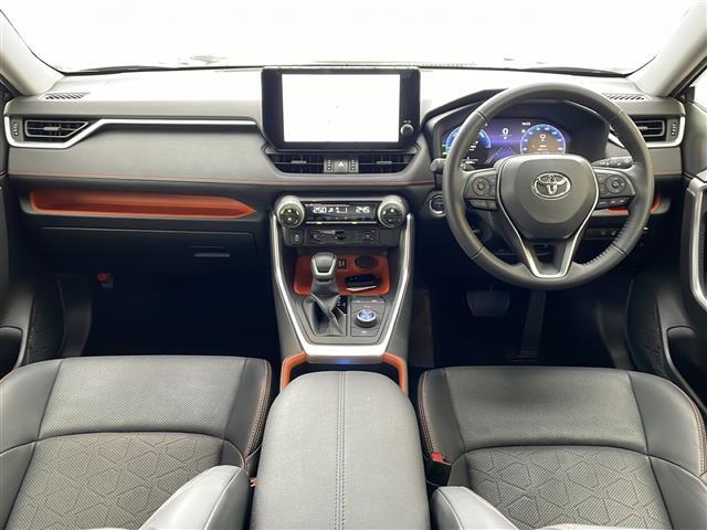 全方位で視界が広く、高い目線で運転もしやすいです！