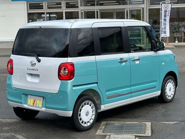 業者によるルームクリーニング実施☆室内の細かい所からエンジンルームまでキレイになった状態でお渡し致します♪