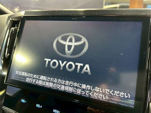 【純正SDナビ】フルセグTVの視聴も可能☆高性能＆多機能ナビでドライブも快適ですよ☆
