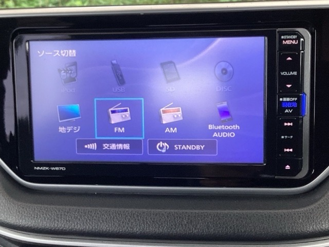 ナビ機能だけではありません、フルセグTVを視聴可能等、オーディオ機能も充実しています。