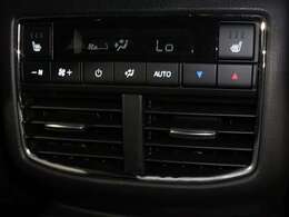 当社の展示車は全車両に”社団法人自動車公正取引協議会”の車両状態説明書を掲示しております。修復歴の有無は勿論、ドア等の外板の交換歴の有無までも表示☆口頭説明では無く書面にてお渡ししております♪