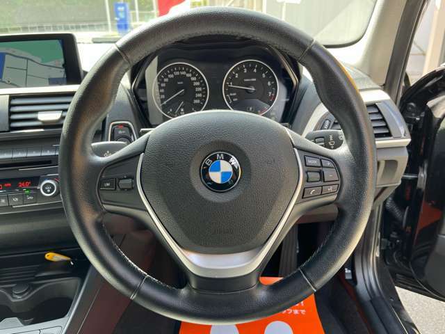BMW純正革巻きステアリング