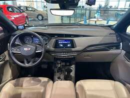 インテリアには気になるキズや汚れ、匂いなどは特にございません。