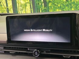 【12.3型ディスプレイオーディオ】お持ちのスマホやMP3プレイヤーとの無線接続で音楽再生が可能！コードで繋ぐわずらわしさも無く、手軽にお気に入りの音楽を楽しめます。