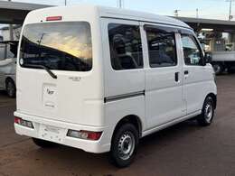 ピットもございますので、日頃のメンテナンスも対応いたします！！