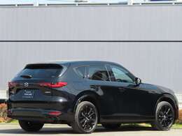 ☆試乗車　禁煙車　ジェットブラックマイカのCX-60☆