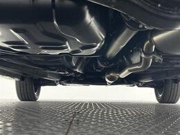 【下回り】下回りがきれいなうちに、防錆加工の施工がオススメ。降雪地域はもちろん、沿岸部にお住いの方や、趣味でマリン・ウィンタースポーツをされる方に大変好評いただいております。