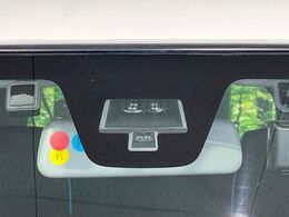【スズキ　セーフティサポート】走行中に前方の車両等を認識し、衝突しそうな時は警報とブレーキで衝突回避と被害軽減をアシスト。より安全にドライブをお楽しみいただけます。