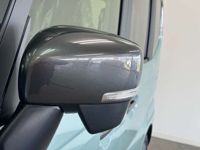 当店はお客様との会話を通じて、ライフスタイルに合ったクルマ購入の実現に尽力します。