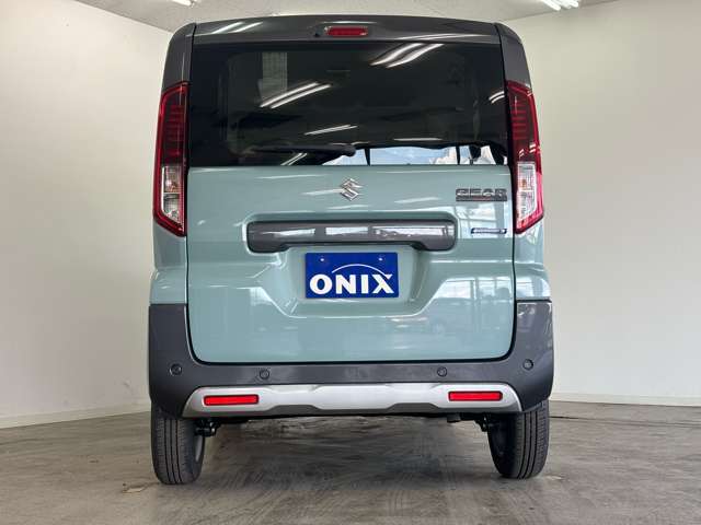 当店はお客様との会話を通じて、ライフスタイルに合ったクルマ購入の実現に尽力します。