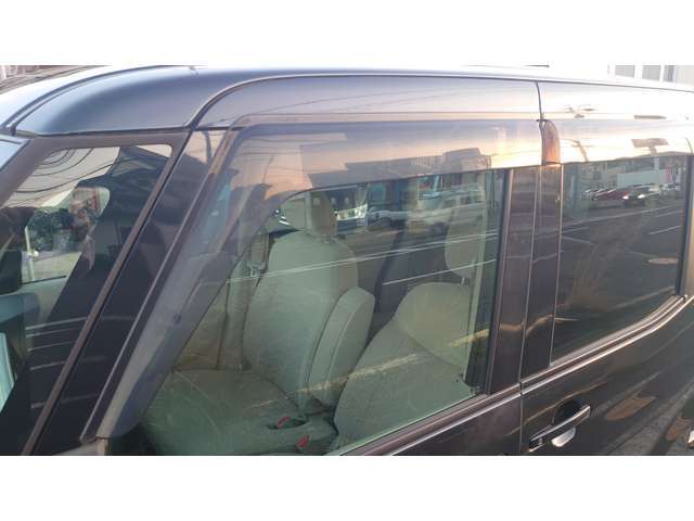 レンタカーFC加盟店ですので保険特約のレンタカー代車・追突事故による代車対応も可能です。また積載車の完備をしておりますので始動不可や遠方の車両の引き取りも対応できます。