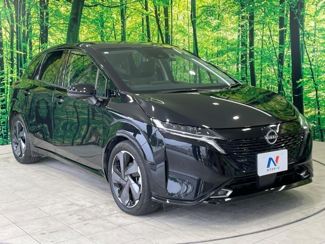 大好評のボディコーティング「弾スプラッシュコート」もご納車までに施工可能。通常のガラスコートと異なる、耐久年数6年の無機質ガラスコーティングが、ボディをキレイな状態に保ってくれます。