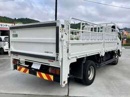 グループ総在庫台数100台以上！ぜひお気に入りのお車を見つけてくださいね☆