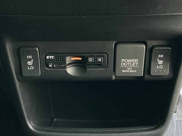 ETC付いてます。ETCが使用可能な道路通行料はキャッシュレスでスマートに走行できます。再セットアップして納車致します。