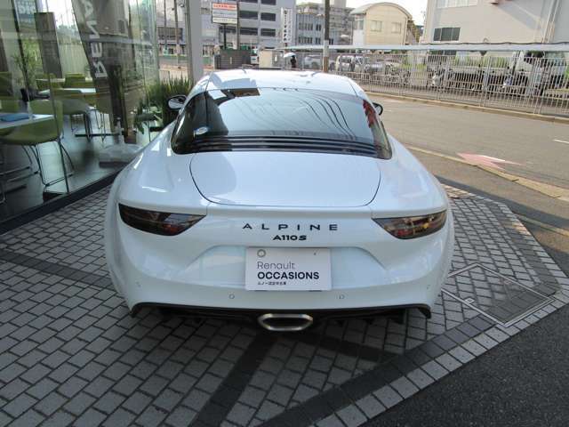 真後ろからです