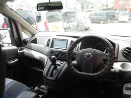 車検整備費込みの価格となっております！！　車検 1年つきとなります(^^♪