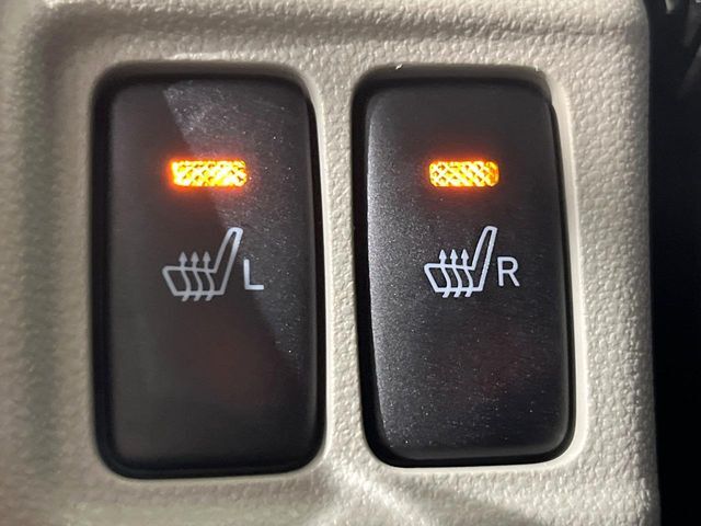【シートヒーター】寒い日に重宝するシートヒーター！エアコンより早く温まってくれるので寒がりの人も安心ですね♪エアコンの温風は乾燥するから苦手、という方にもをおすすめです。