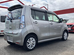 私達はお客様が楽しく、そして安全な車選びができますよう、分かりやすい情報開示を心がけております。価格の表示に関しては、支払総額を掲載する事で、初心者のお客様にも安心な情報をお届け致します。