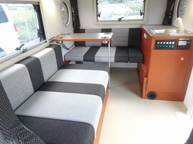 フジカーズジャパン厚木店　☆お問い合わせ先☆　TEL046-243-6322　キャンピングカー担当直通メールatsugi＠fujicars.jp　お気軽にお問い合わせください。